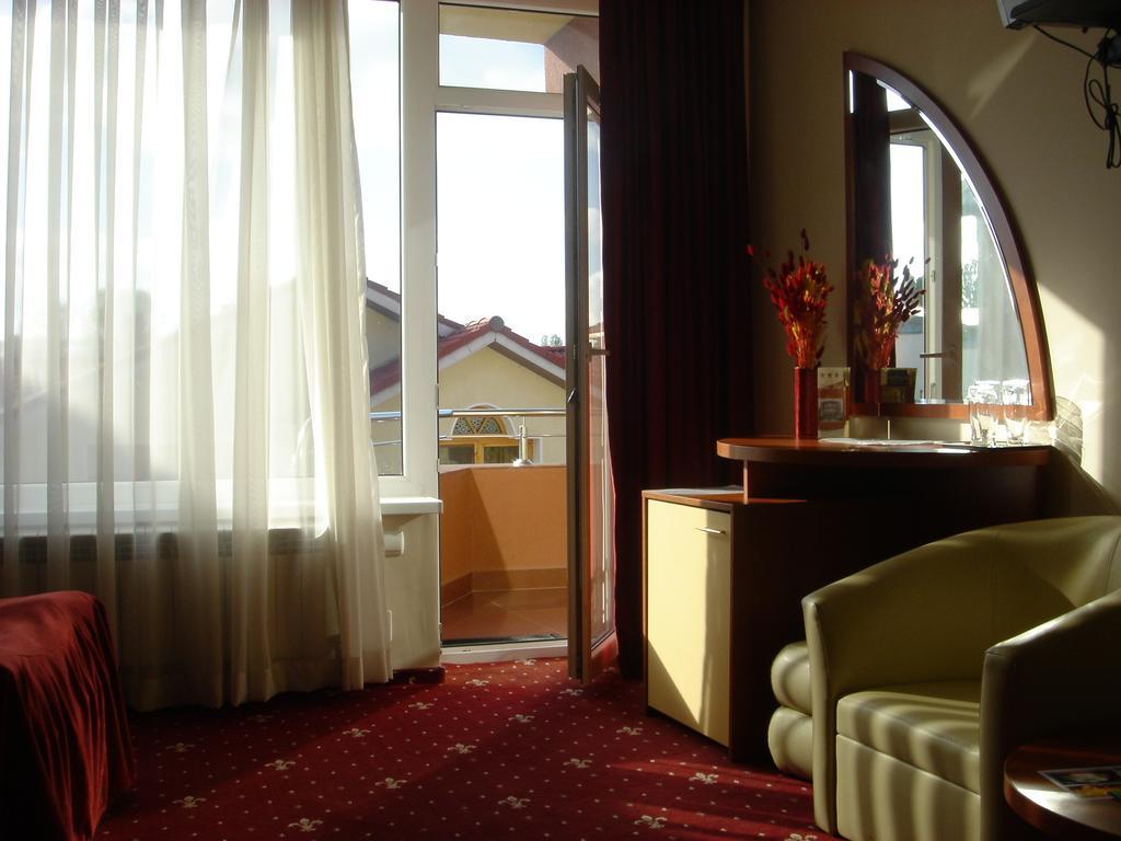 Hotel Kleyn Constanţa Buitenkant foto